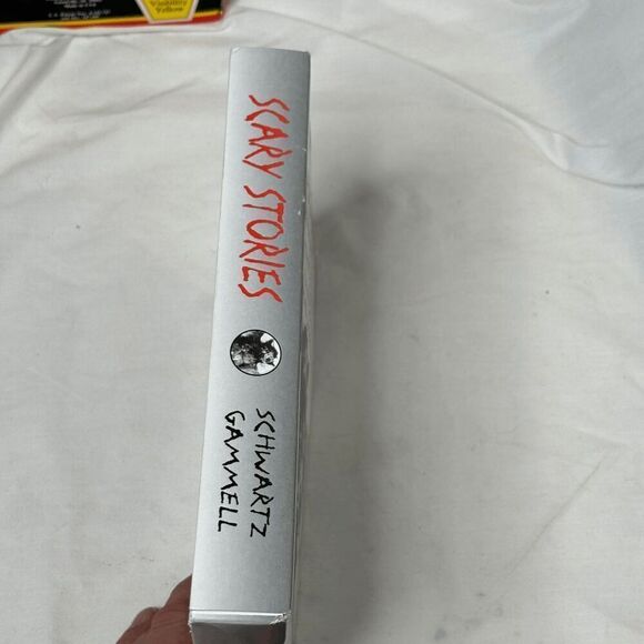Scary Stories Boxed Set Alvin Schwartz & Stephen Gammell 3 Book Set Complete - Picture 11 of 14